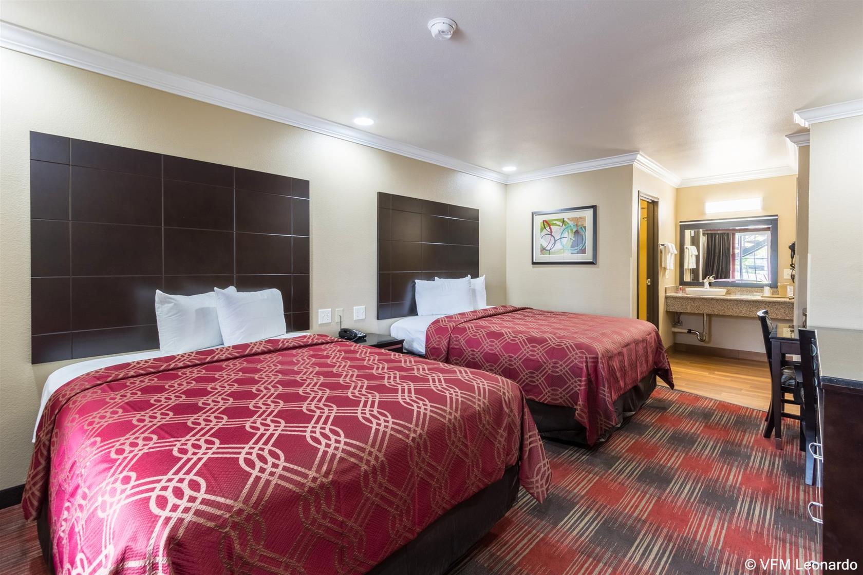 Econo Lodge Inn & Suites Escondido Downtown Экстерьер фото