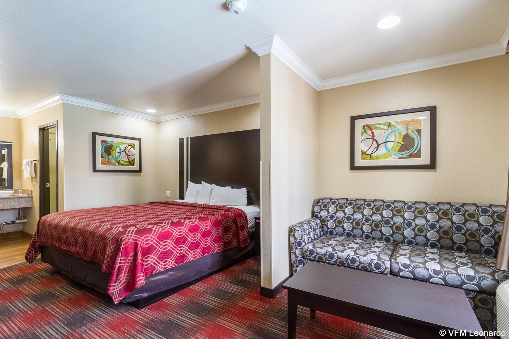 Econo Lodge Inn & Suites Escondido Downtown Экстерьер фото