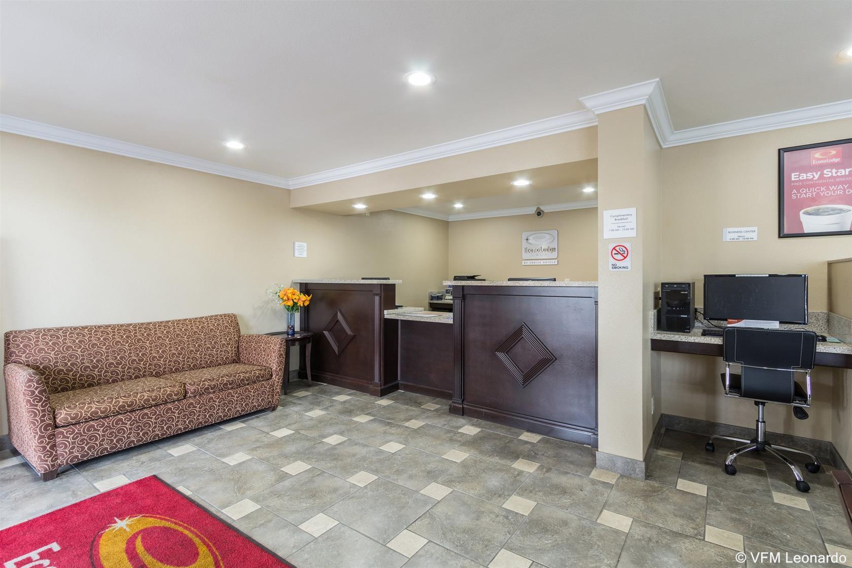 Econo Lodge Inn & Suites Escondido Downtown Экстерьер фото